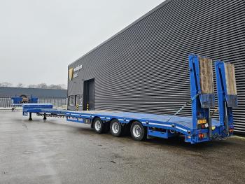 3 AXLE SEMI / EXTENDABLE / HYDR. RAMPEN